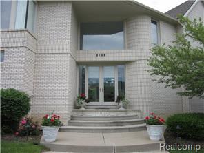 6159 Oak Trail  Drive, West Bloomfield, MI 48322 