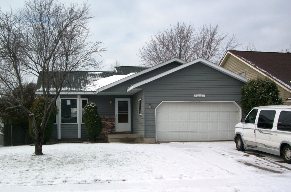 4727 Millhaven Dr SE, Kentwood, MI 49548 