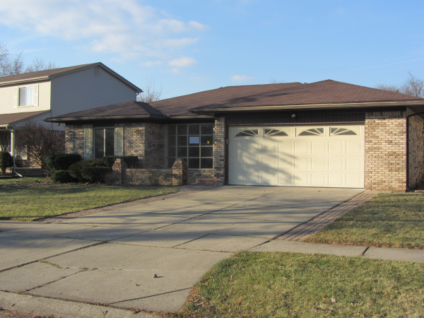 7507 Embassy Dr, Canton, MI 48187 