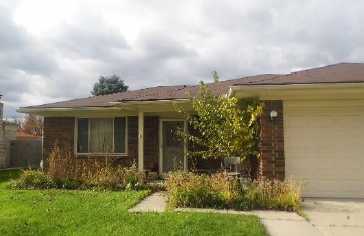 39735 Schroeder Dr, Clinton Twp, MI 48038 