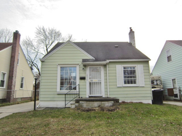 15856 State Fair St, Detroit, MI 48205 