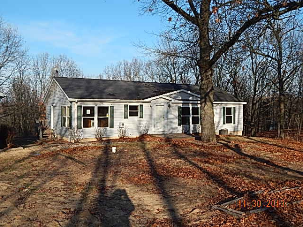 9206 Winslow Dr, Saranac, MI 48881 