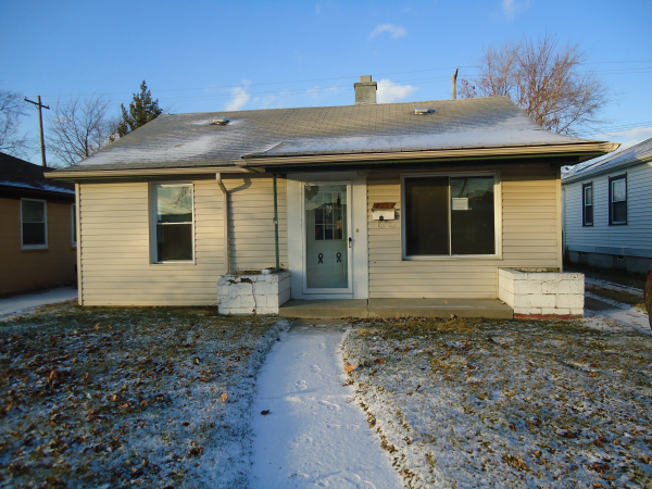 1332 New York Ave, Lincoln Park, MI 48146 