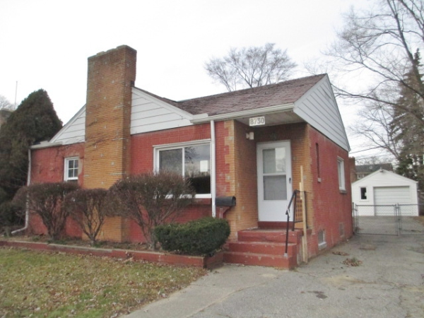 8730 Troy St, Oak Park, MI 48237 