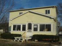 402 Sherwood, Holly, MI 48442 
