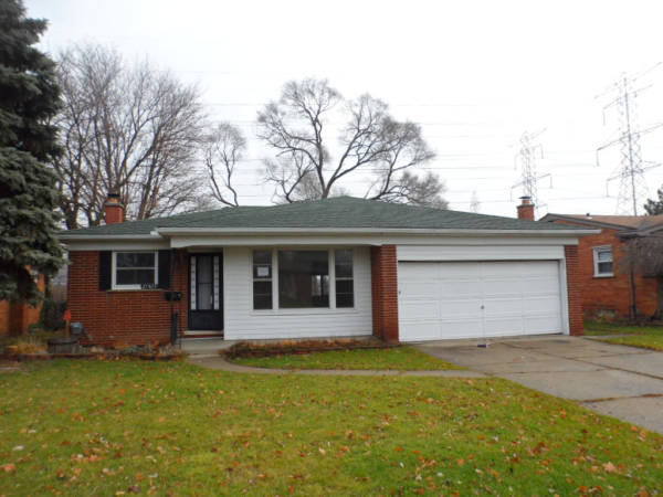 27820 Palomino Dr, Warren, MI 48093 