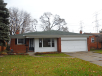 27820 Palomino Dr, Warren, MI 48093 