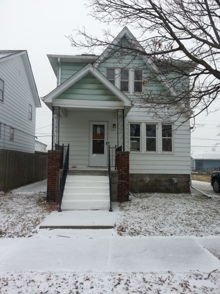 227 Bondie St, Wyandotte, MI 48192 