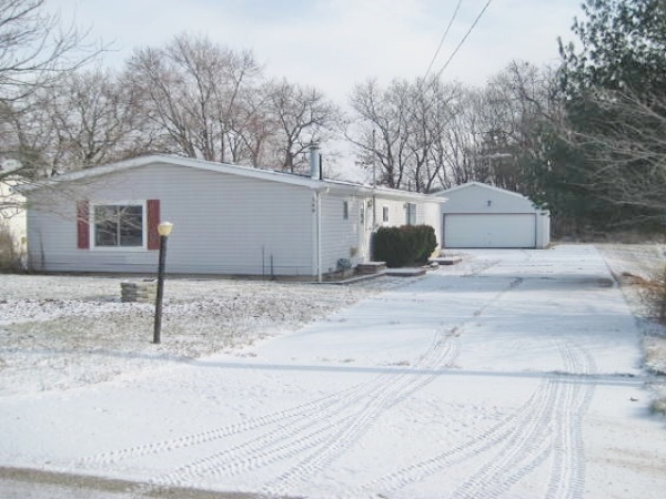 109 Ferris Dr, Brooklyn, MI 49230 