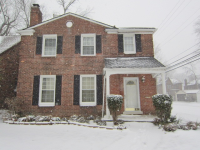 5811 Bishop St, Detroit, MI 48224 