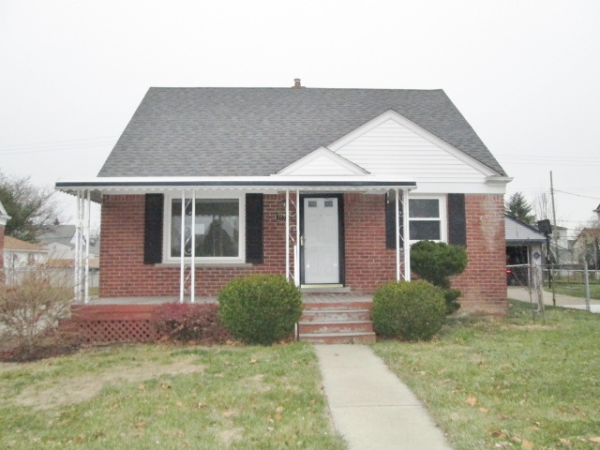 25724 Arlington St, Roseville, MI 48066 