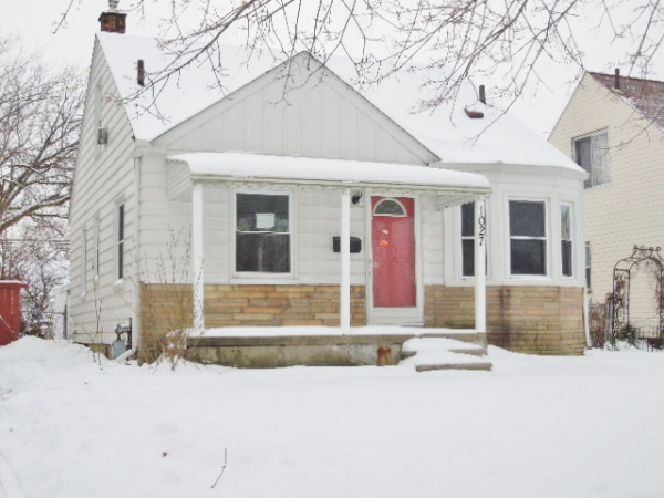 1027 Ford Blvd, Lincoln Park, MI 48146 