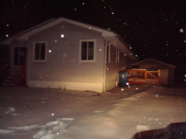 717 E Sherman St, Holly, MI 48442 