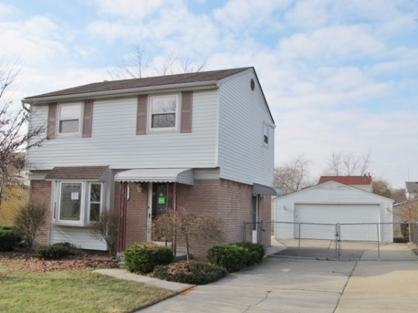 32088 Belcrest Rd, Rockwood, MI 48173 