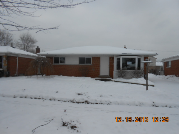 1547 Myrtle Ave, Madison Heights, MI 48071 