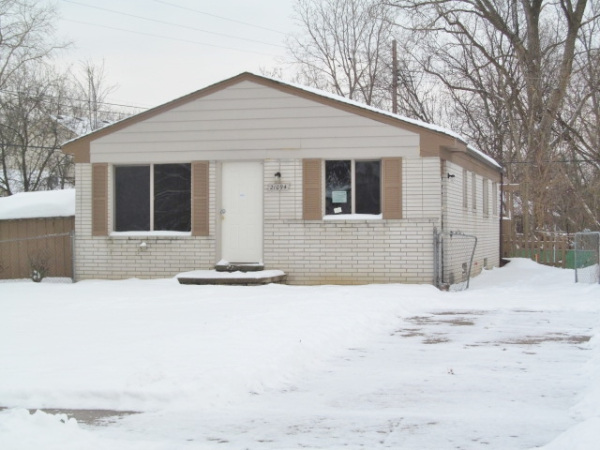 21094 Wakedon St, Southfield, MI 48033 