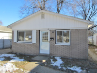 6025 Sylvia St, Taylor, MI 48180 