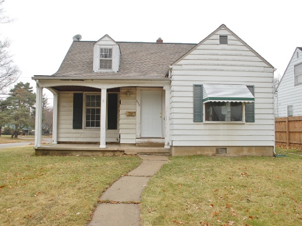 2038 Copeman Blvd, Flint, MI 48504 