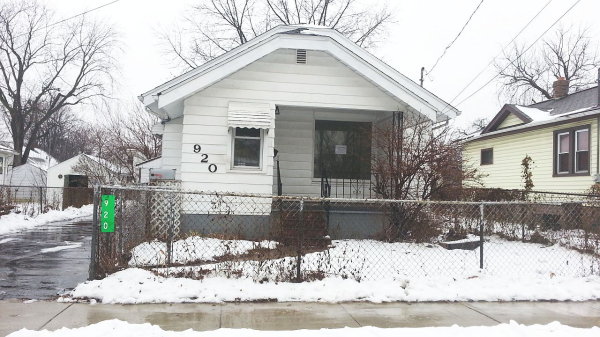 920 Knapp Avenue, Flint, MI 48503 