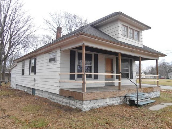 1305 Kenneth St, Muskegon, MI 49442 