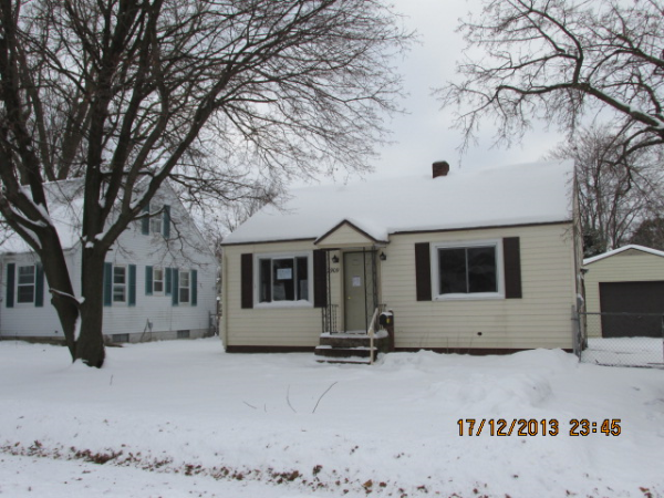 2909 West Ave SW, Wyoming, MI 49519 