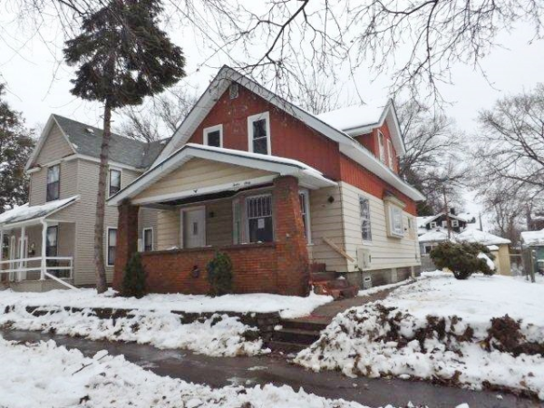 1260 Paris Ave NE, Grand Rapids, MI 49505 