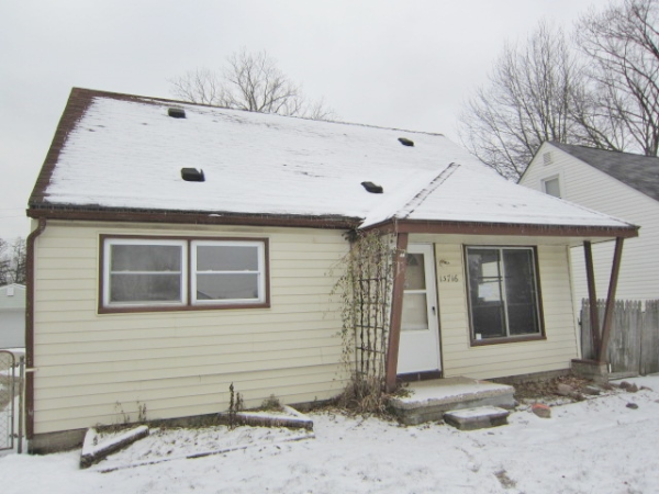 13716 Mcguire St, Taylor, MI 48180 