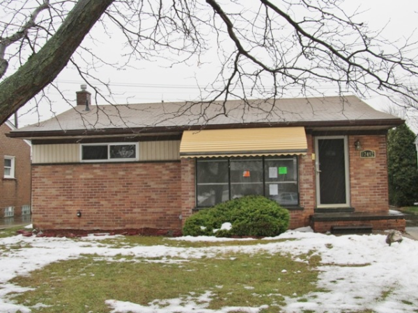 17492 Ray St, Riverview, MI 48193 