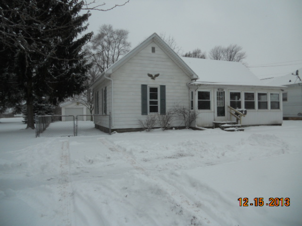 120 E Gamble St, Caro, MI 48723 