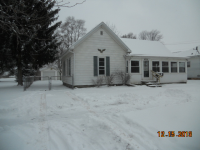 120 E Gamble St, Caro, MI 48723 