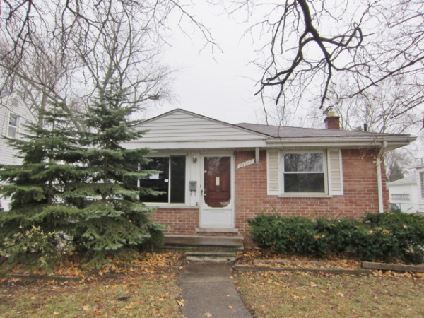 24443 Pennie St, Dearborn Heights, MI 48125 
