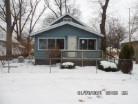 2908 8th St, Muskegon, MI 49444 