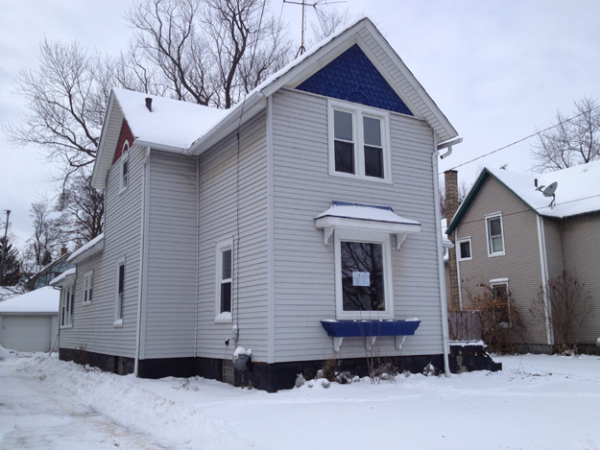 1138 Mills Street, Kalamazoo, MI 49001 