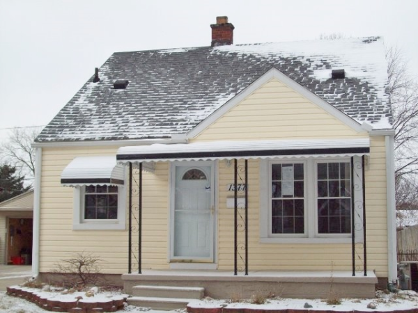 1377 Arbor Ave, Monroe, MI 48162 