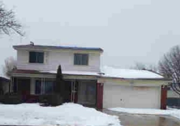 34672 Richard O Dr, Sterling Heights, MI 48310 