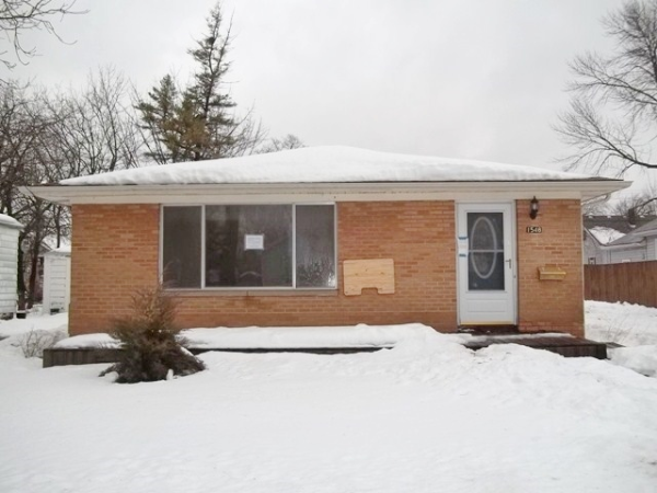 1548 Stanley St, Saginaw, MI 48602 
