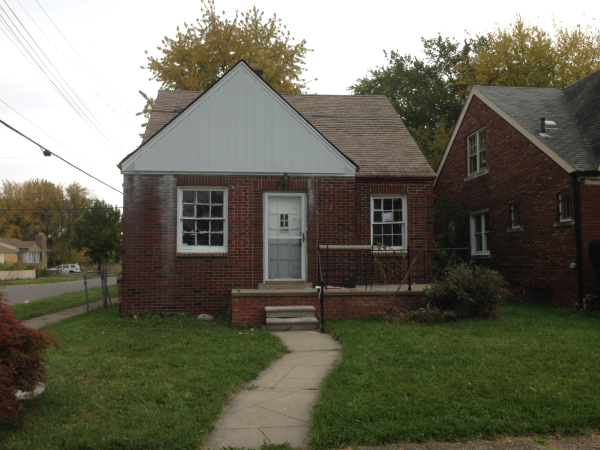 9660 Memorial St, Detroit, MI 48228 