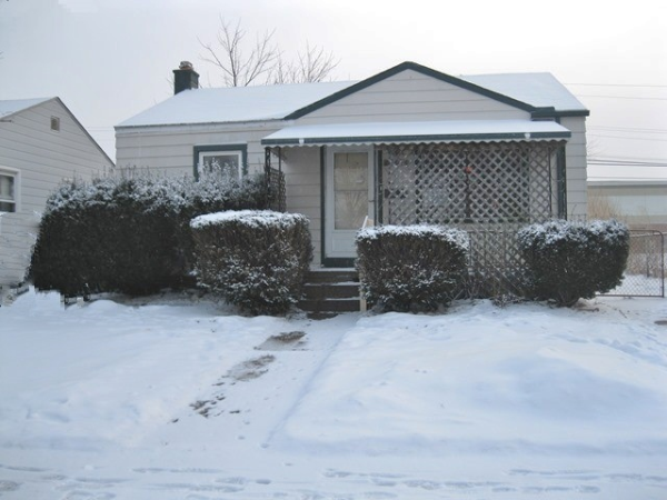 20770 Eastwood Blvd, Warren, MI 48089 