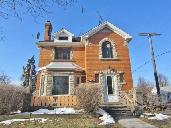 3104 S Waring St, Detroit, MI 48217 