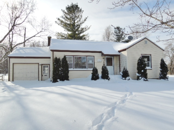 1115 Adams St, Saint Clair, MI 48079 