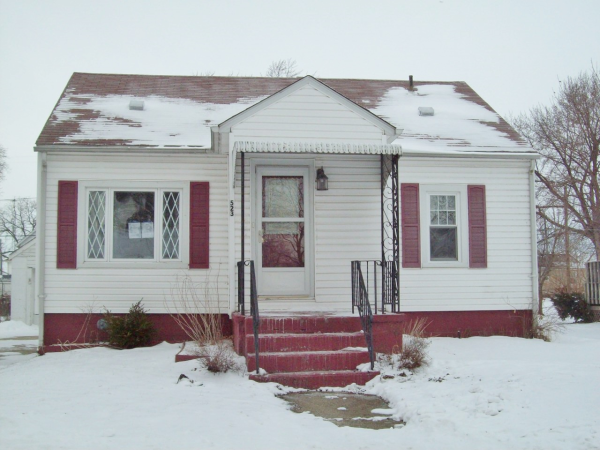 523 Lavender St, Monroe, MI 48162 