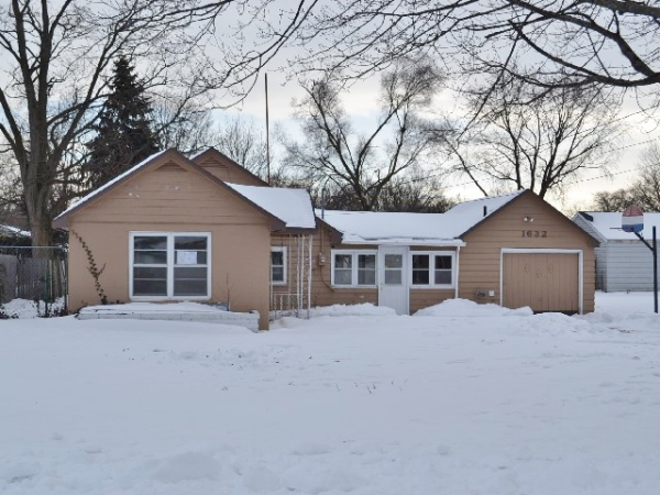 1632 35th St SW, Wyoming, MI 49519 