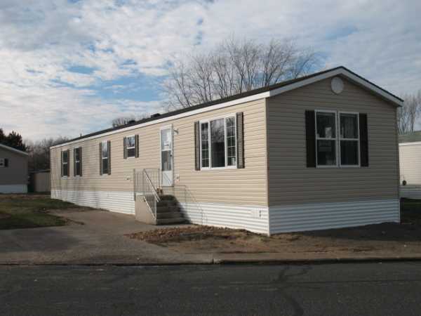 10218 Pierce St, Blaine, MN 55434 