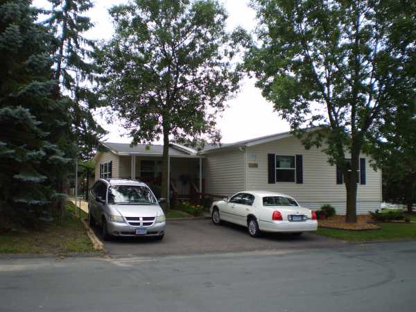 2720 Ryan Drive, Maplewood, MN 55119 