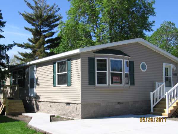 2072 Rustad Lane, Saint Paul, MN 55112 