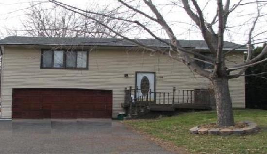 384 5th Street Northwest, Forest Lake, MN 55025 