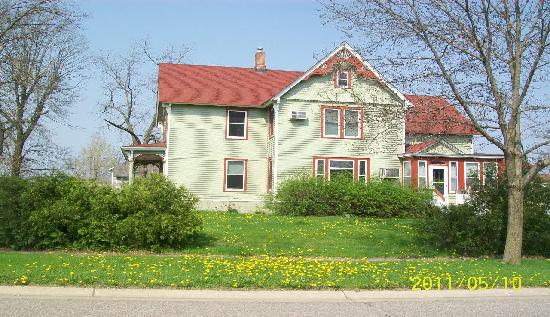 200 West Minnesota Street, Cannon Falls, MN 55009 