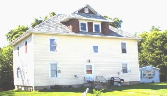 23017 511th Avenue, Winthrop, MN 55396 