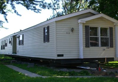 323 23rd St, Stewartville, MN 55976 