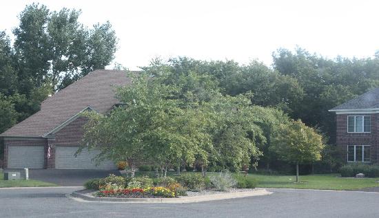 8681 Carriage Hill Draw, Savage, MN 55378 